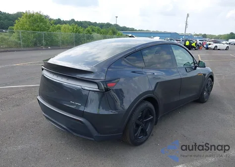 2026 Tesla Model Y Long Range Dual Motor All-Wheel Drive/Long Range Launch Series z USA, uszkodzony, nr VIN 7SAYGDEE1TA386153